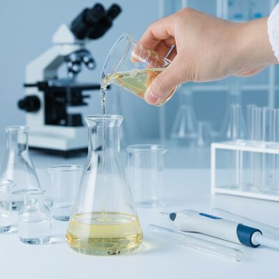 kopen DA203 Verbeterde flocculatie PolyDADMAC Cationische polymer coagulant PDADMAC PDMDAAC voor de behandeling van water met hoge turbiditeit en industriële afvalwateropklaring online vervaardiging